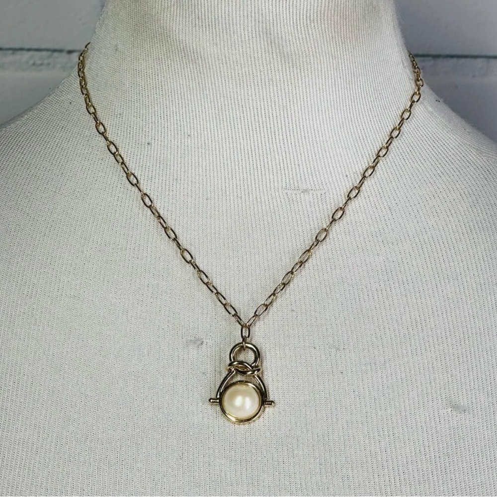 Ann Taylor Gold Chain Necklace with Pearl Pendant